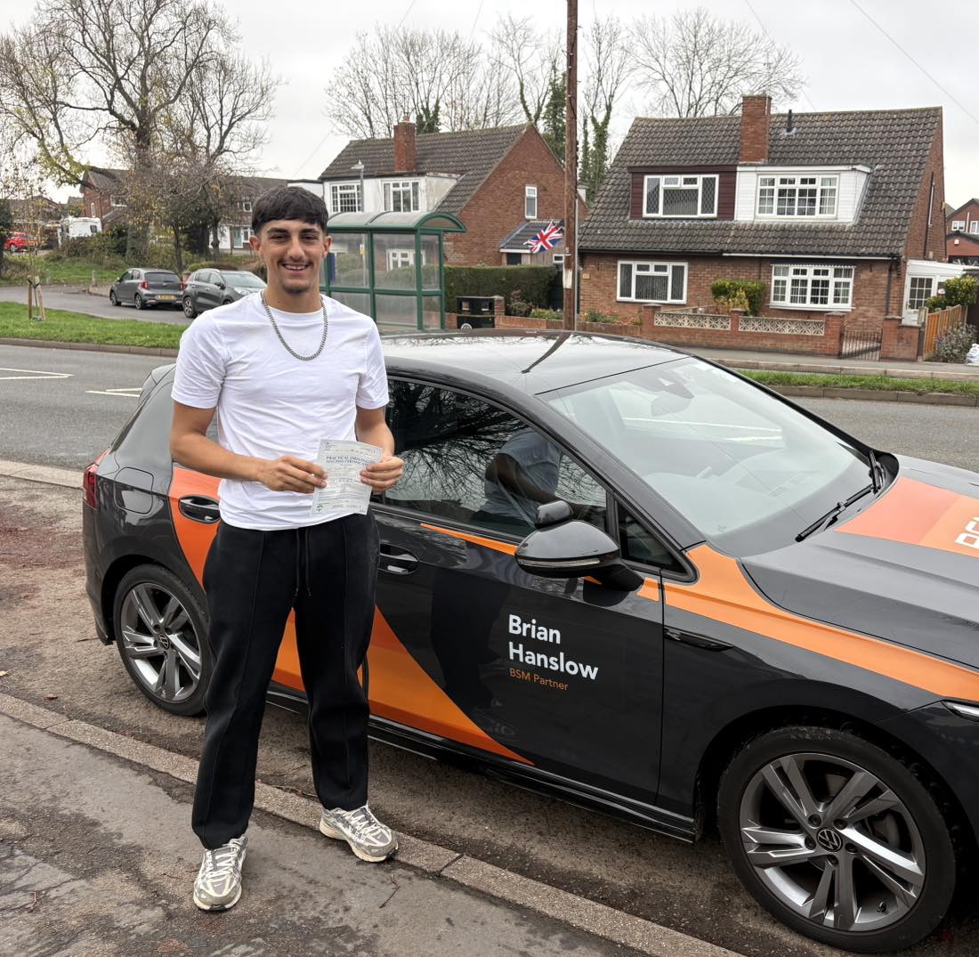 579350511_884799997237052_4691839818277701046_n